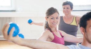 Pilates gruppträning med boll